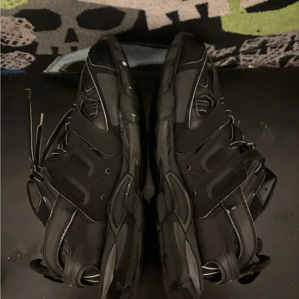 Balenciagas for sale - Picture 3 of 4